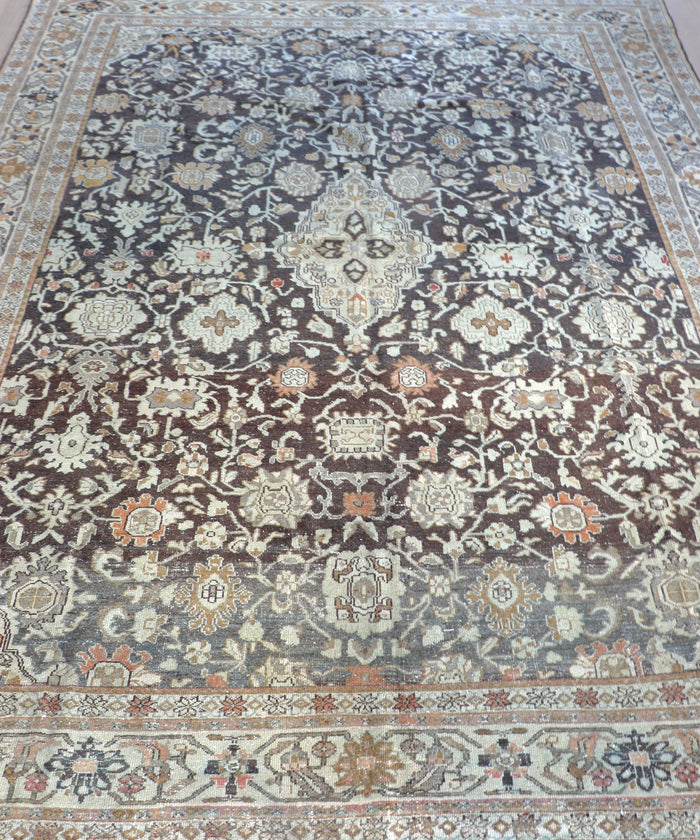 Isaiah 10'7" x 13'3"