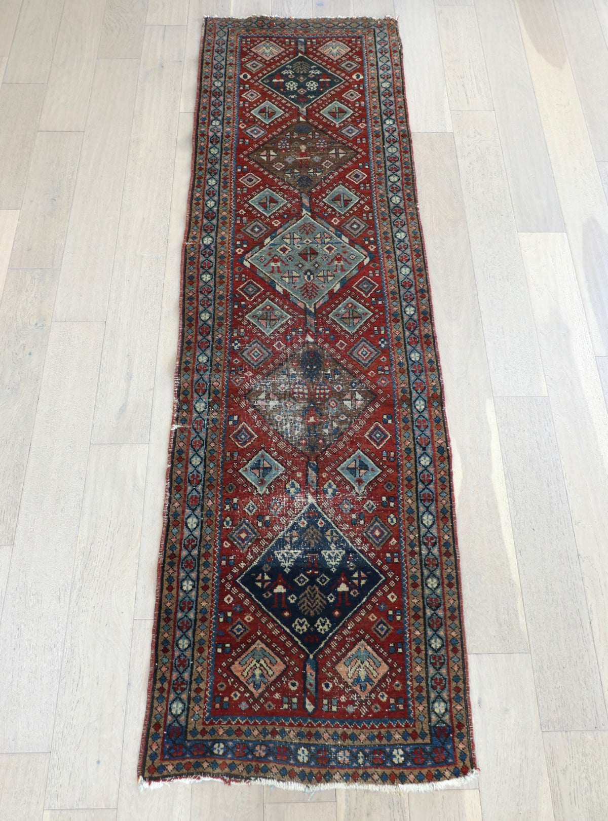 Maverick 2'7" x 9'2"