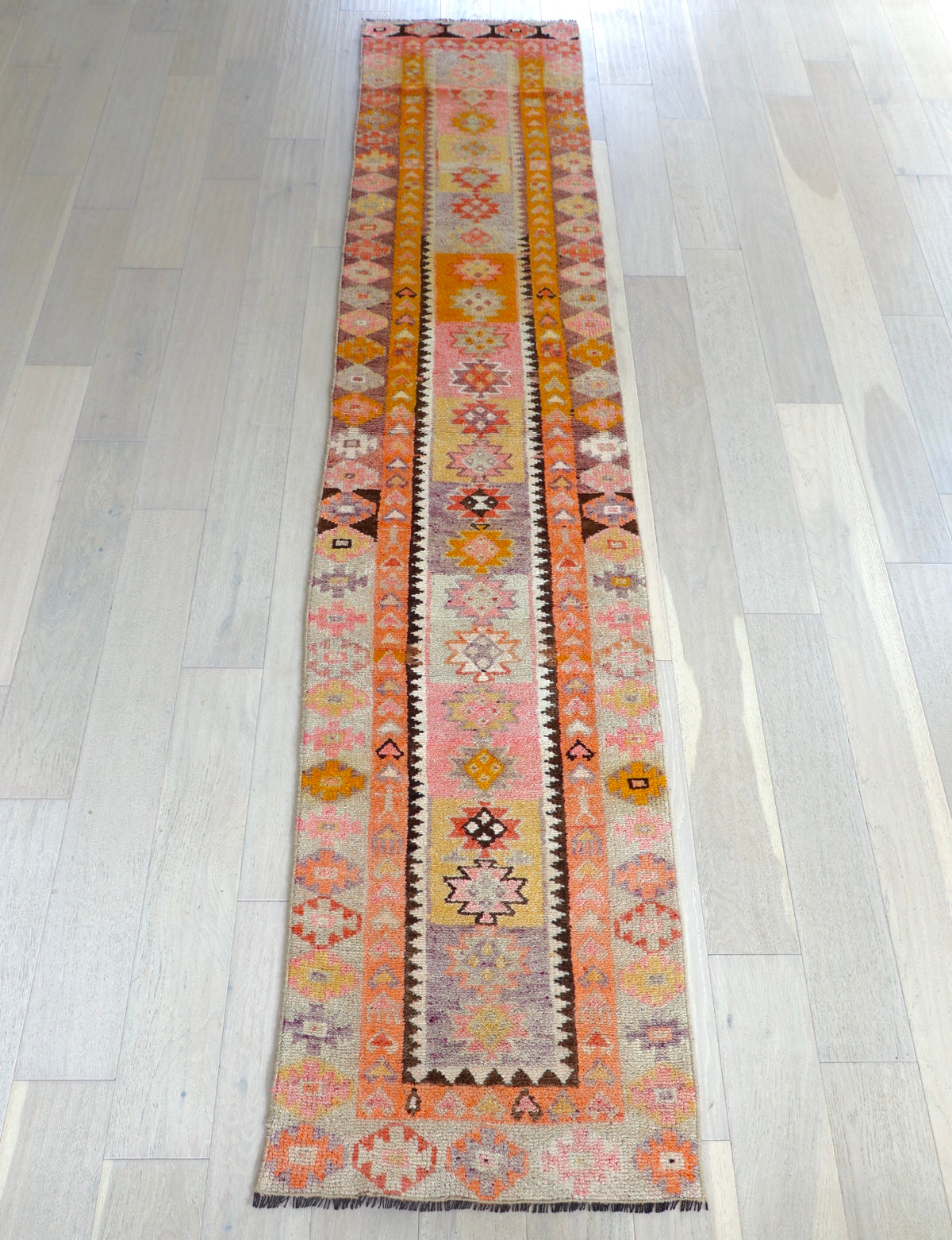 Carla 2’3” x 11’7”