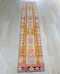 Carla 2’3” x 11’7”