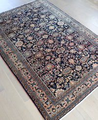 Vivienne 7' x 10'7"