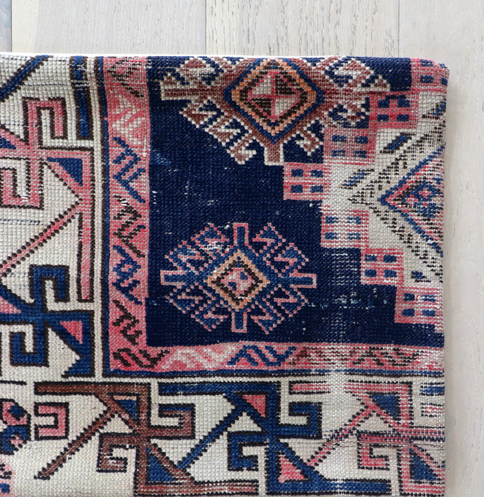 Kazak pillow no. 102