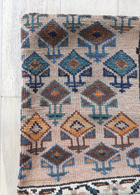 Malayer pillow no. 202