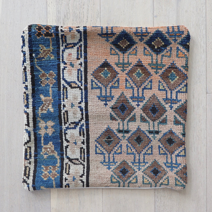 Malayer pillow no. 209