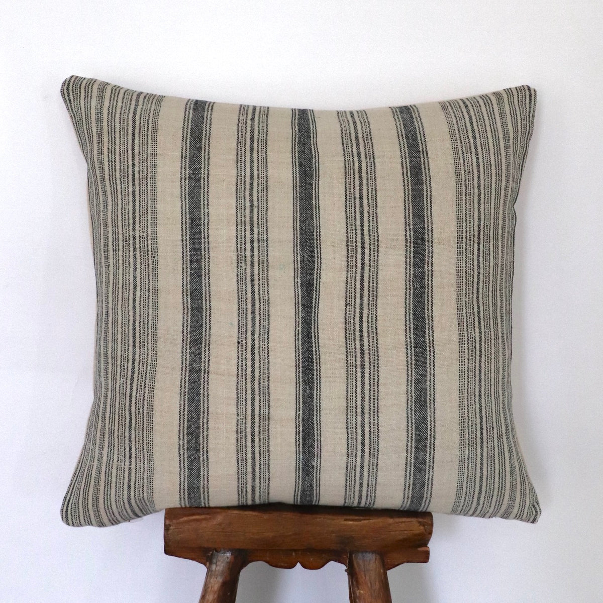 Hmong pillows no. 101