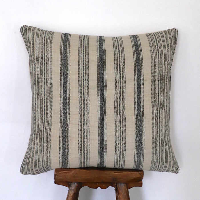 Hmong pillows no. 101
