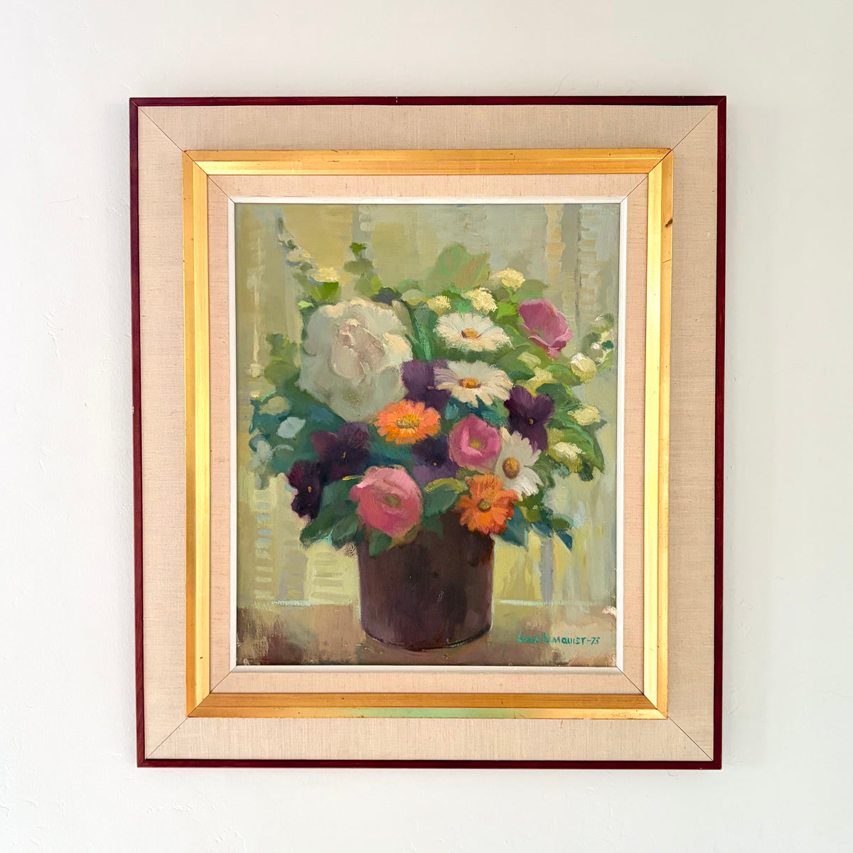 Summer floral arrangement 23" x 26"