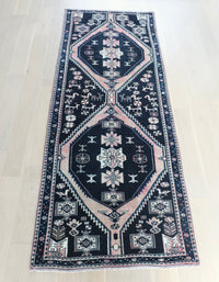 Gina 3’10” x 10’2”