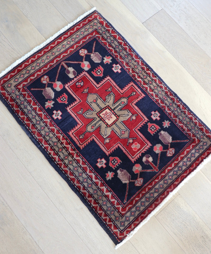 Ruby 2'5" x 3'5"