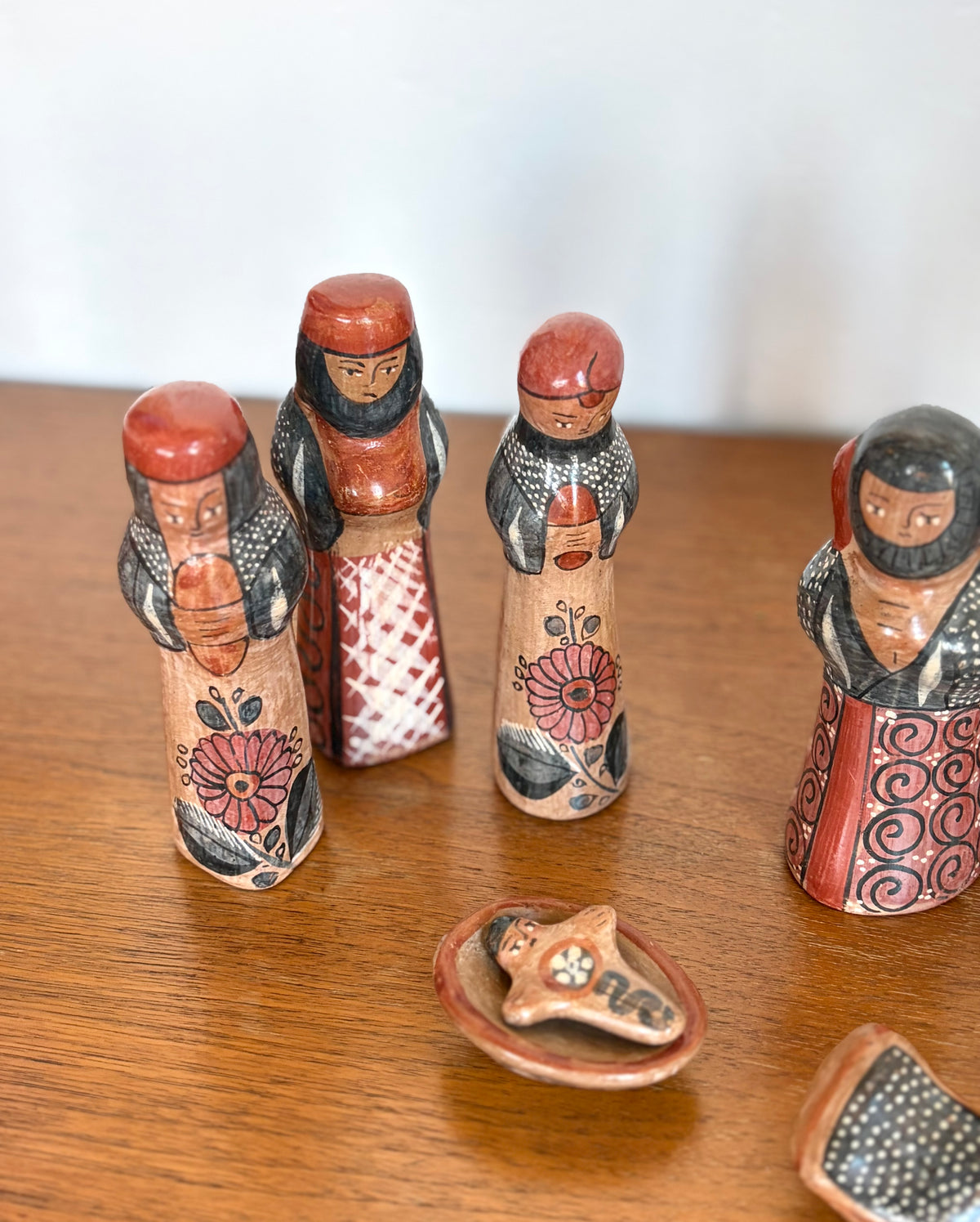 Mexican pottery nativity no. 1