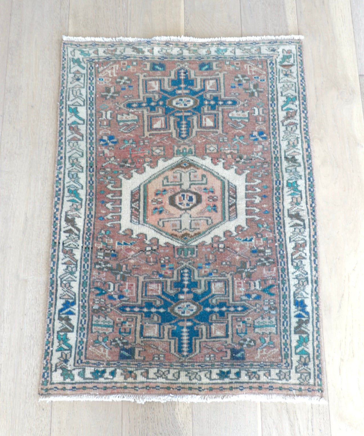 Persian Rugs – Loom + Kiln