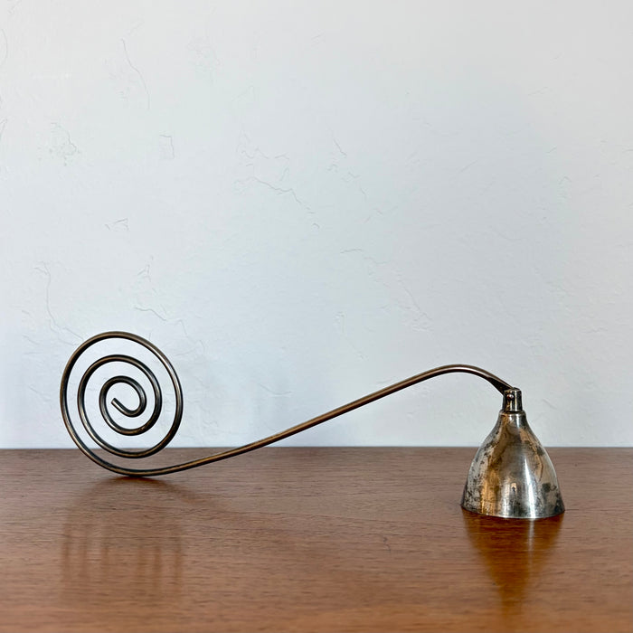 Silver spiral snuffer