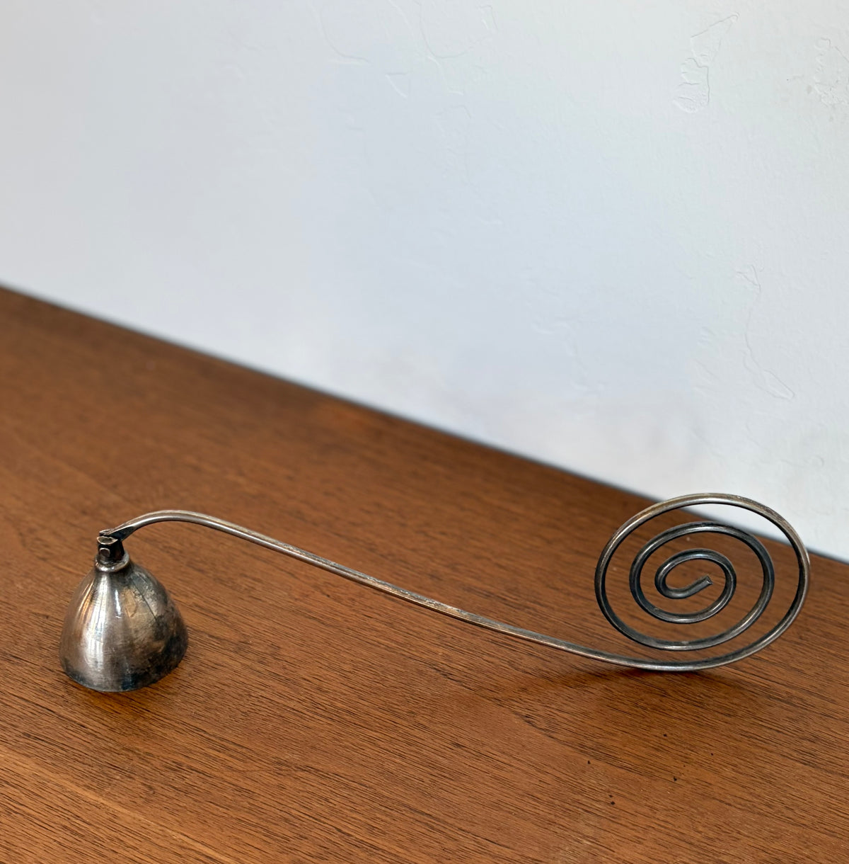 Silver spiral snuffer