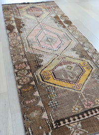 Amara 4' x 9'8"