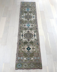 Inez 2'2" x 9'4"