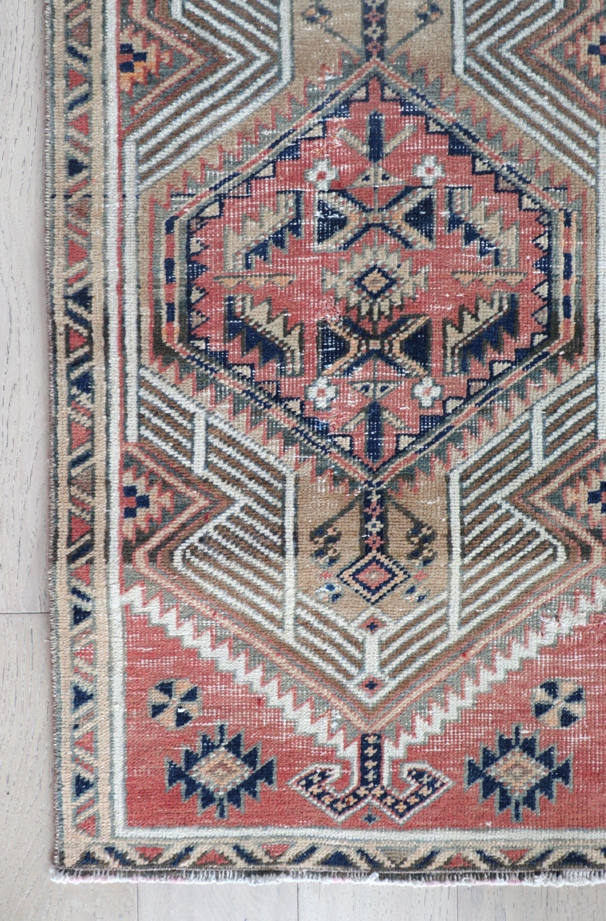 Chloe 2'1" x 10'5"