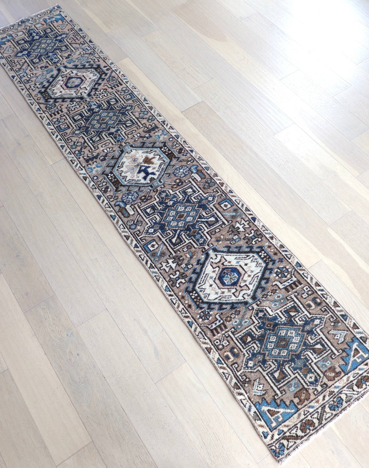 Bennett 2'2" x 10'6"