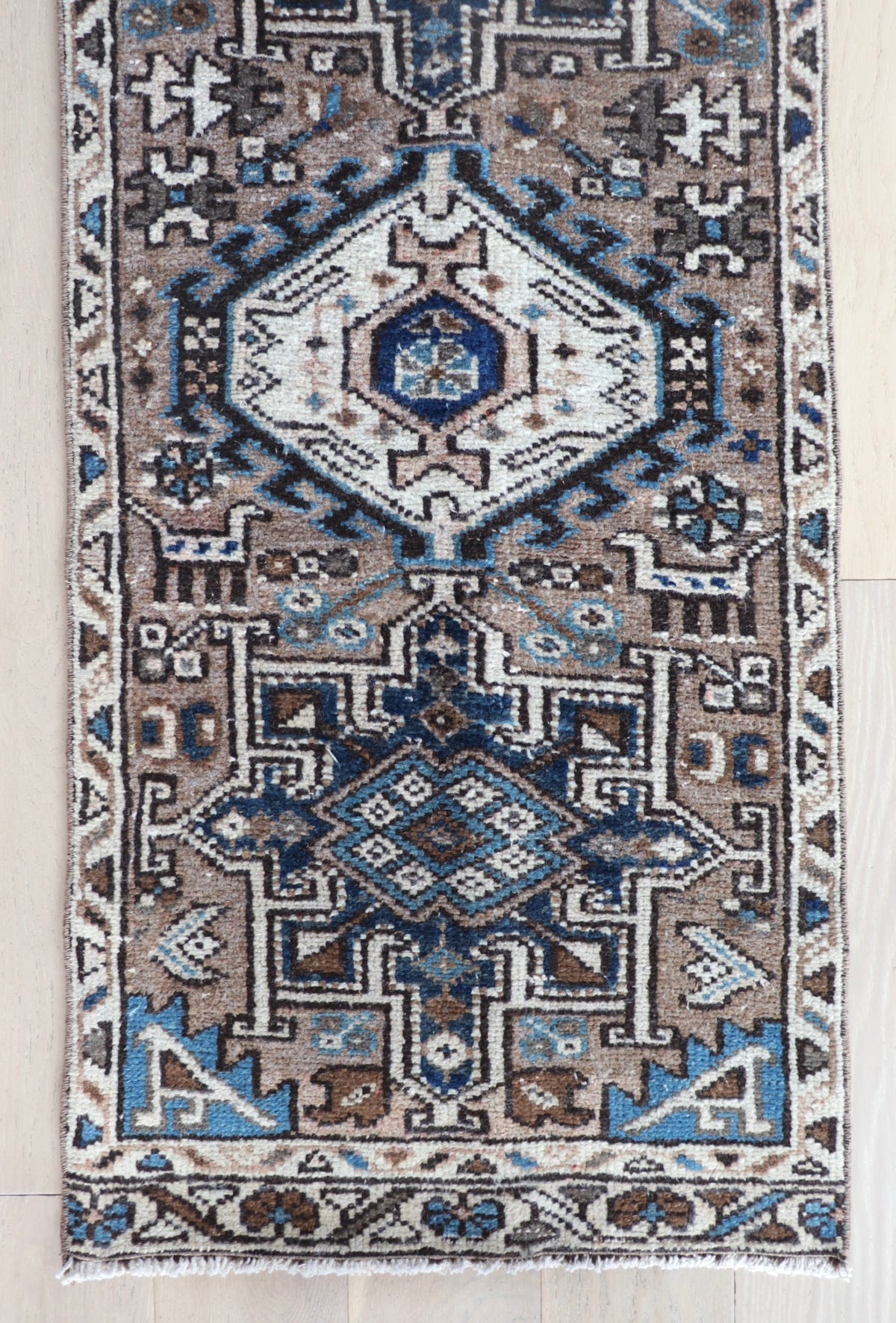 Bennett 2'2" x 10'6"