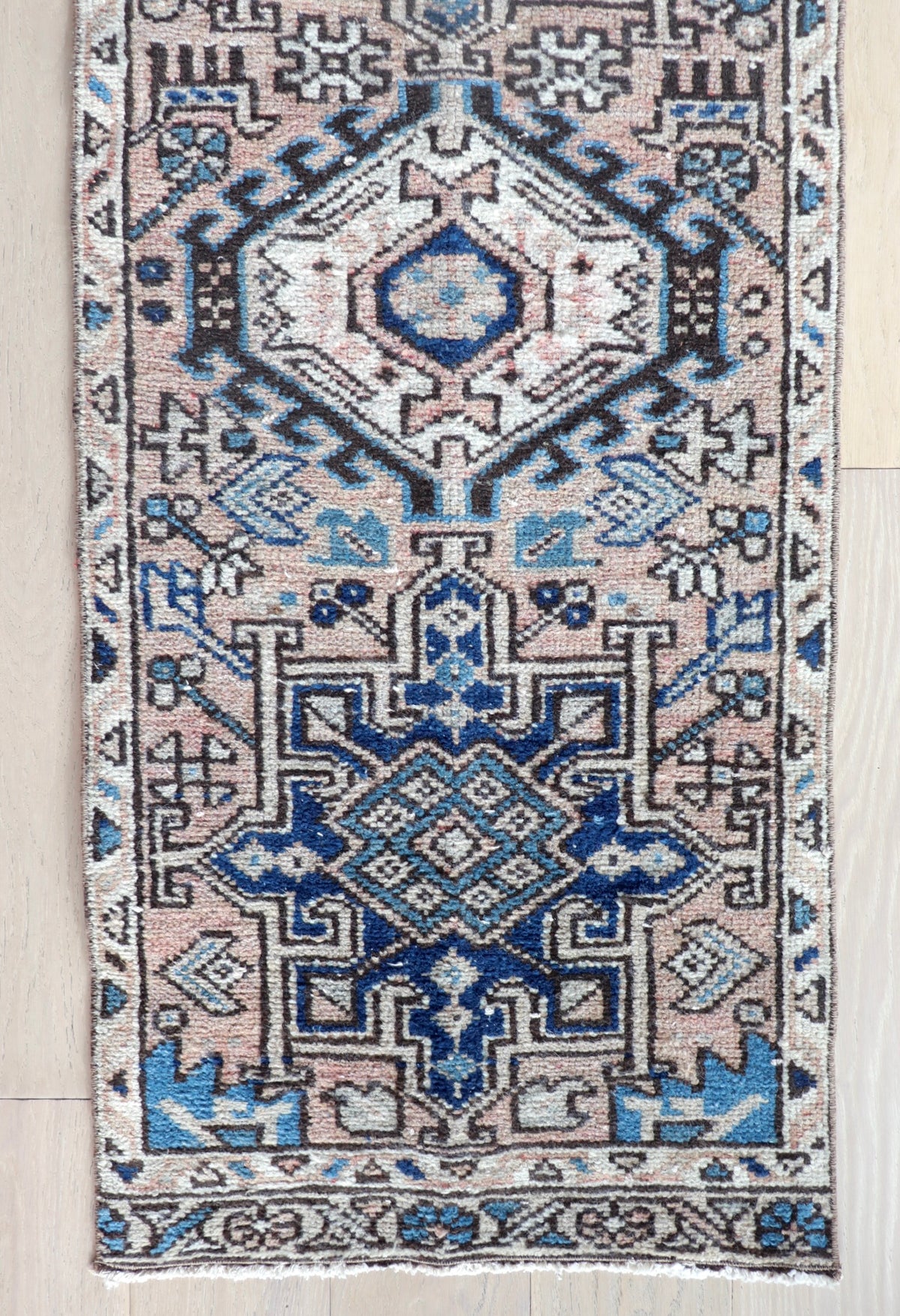 Bennett 2'2" x 10'6"