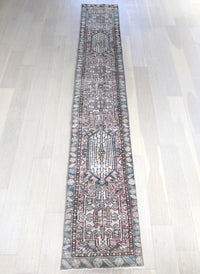 Karina 1'11" x 11'7"