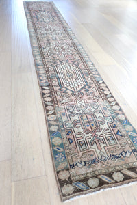 Karina 1'11" x 11'7"