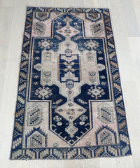 Milan 3'10" x 6'4"