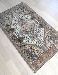 Penelope 4'8" x 7'9"