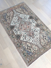 Penelope 4'8" x 7'9"