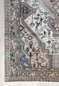 Penelope 4'8" x 7'9"