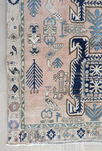 Victoria 4'7" x 9'10"