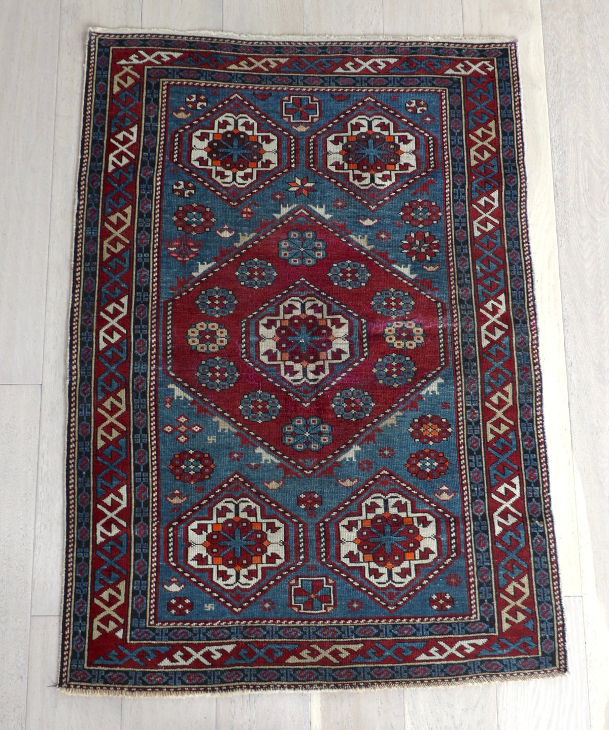 Graham 2'11" x 4'3"