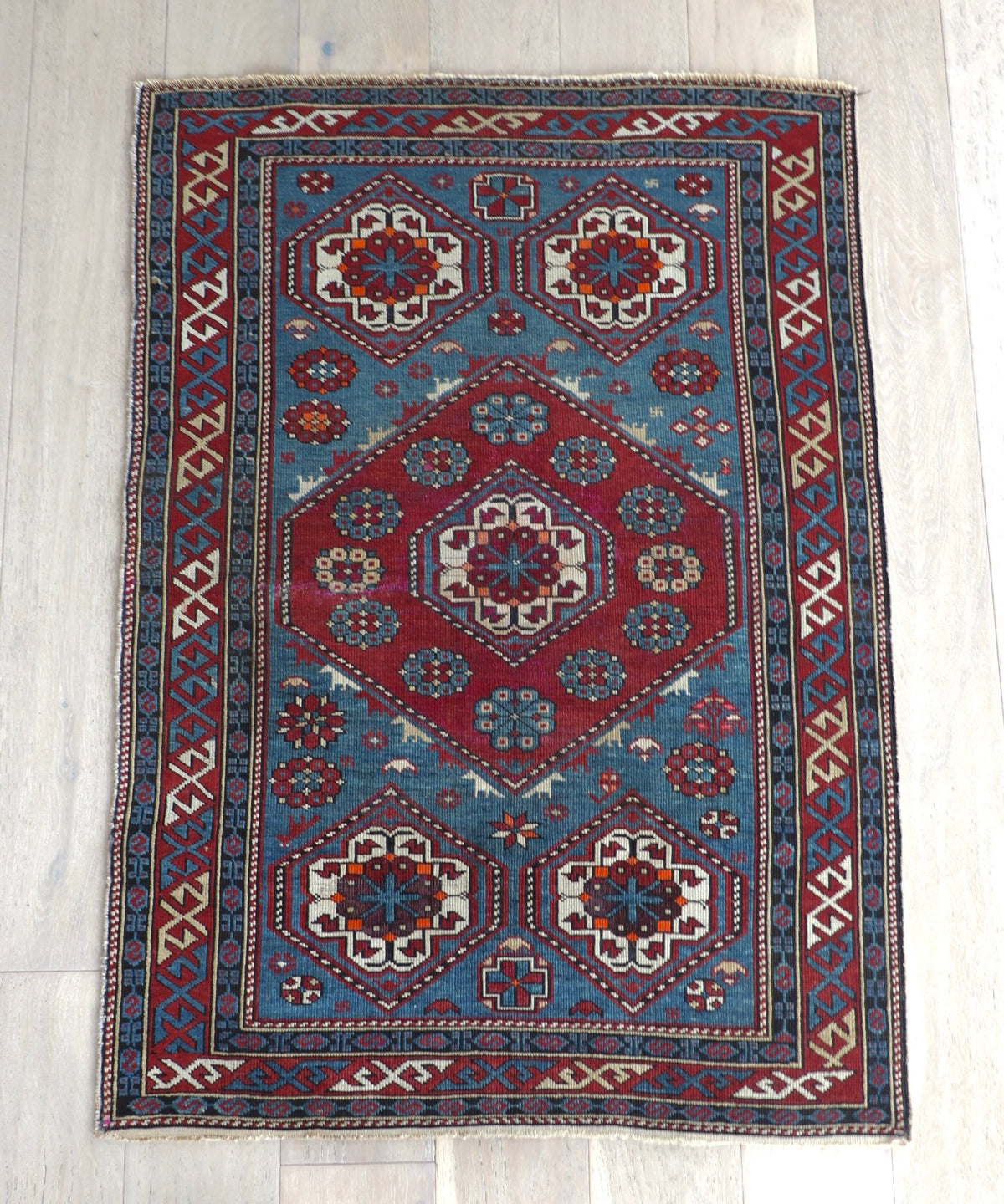 Graham 2'11" x 4'3"