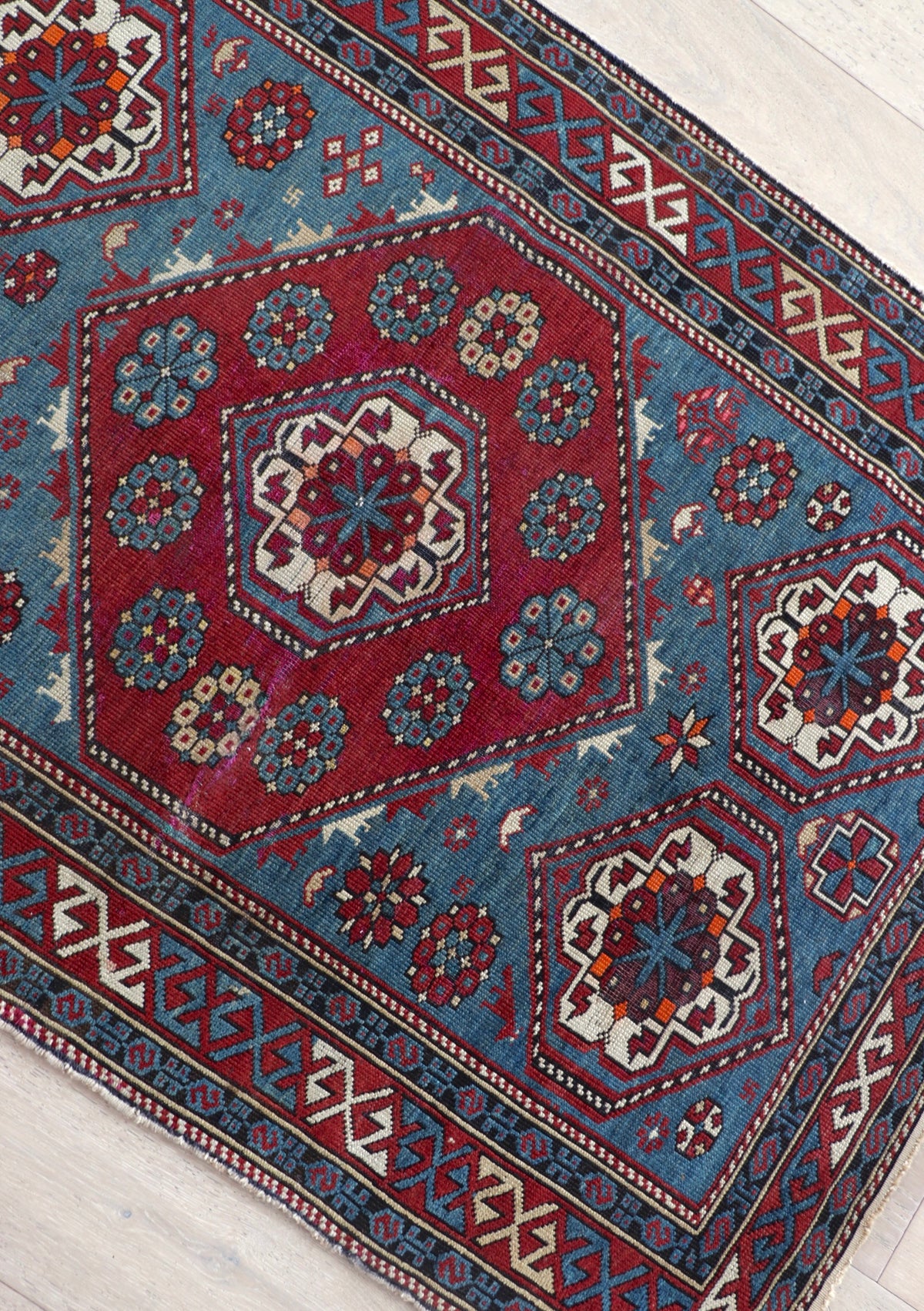 Graham 2'11" x 4'3"