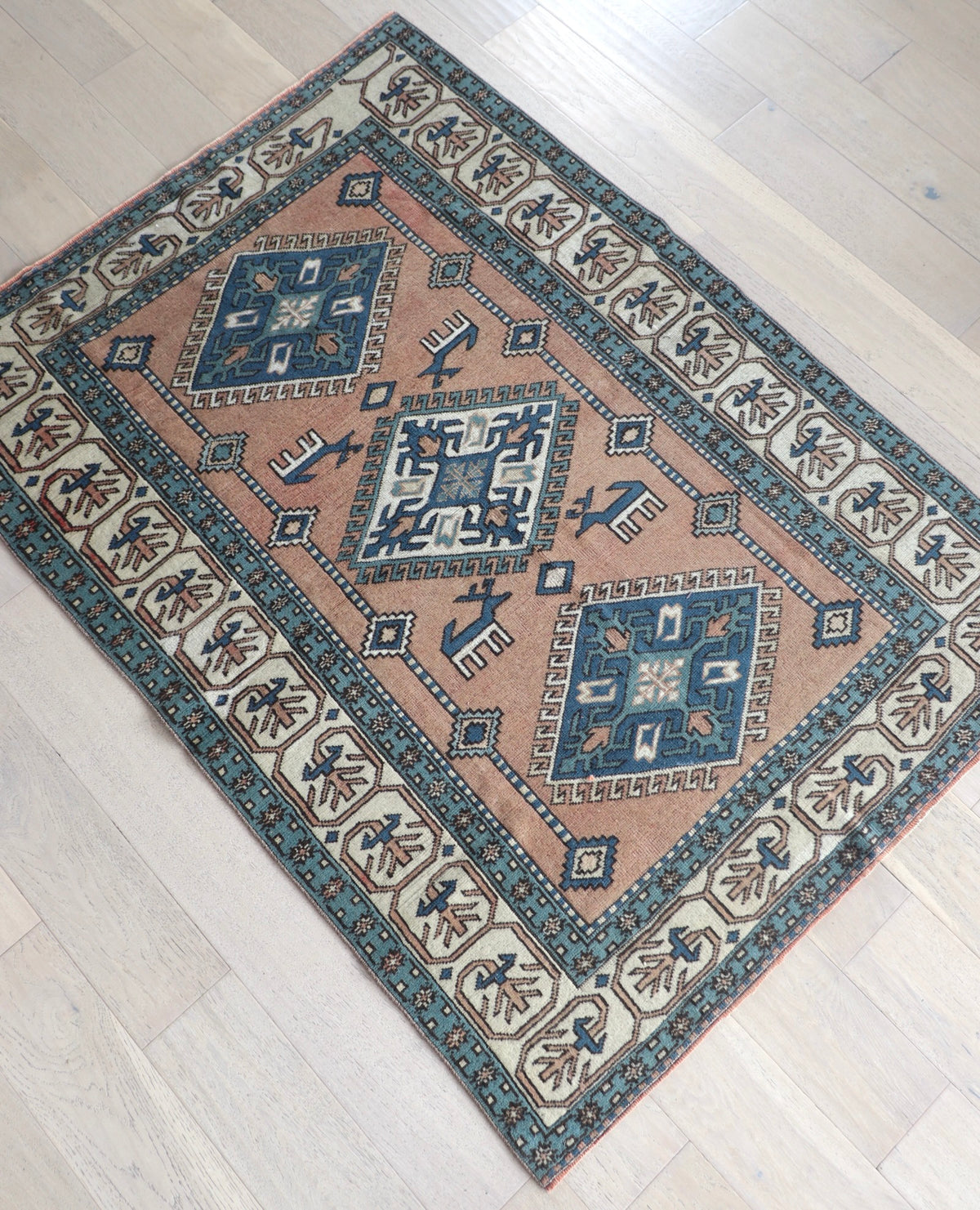 Odette 4'3" x 6'