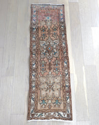 Colette 1'10" x 5'10"