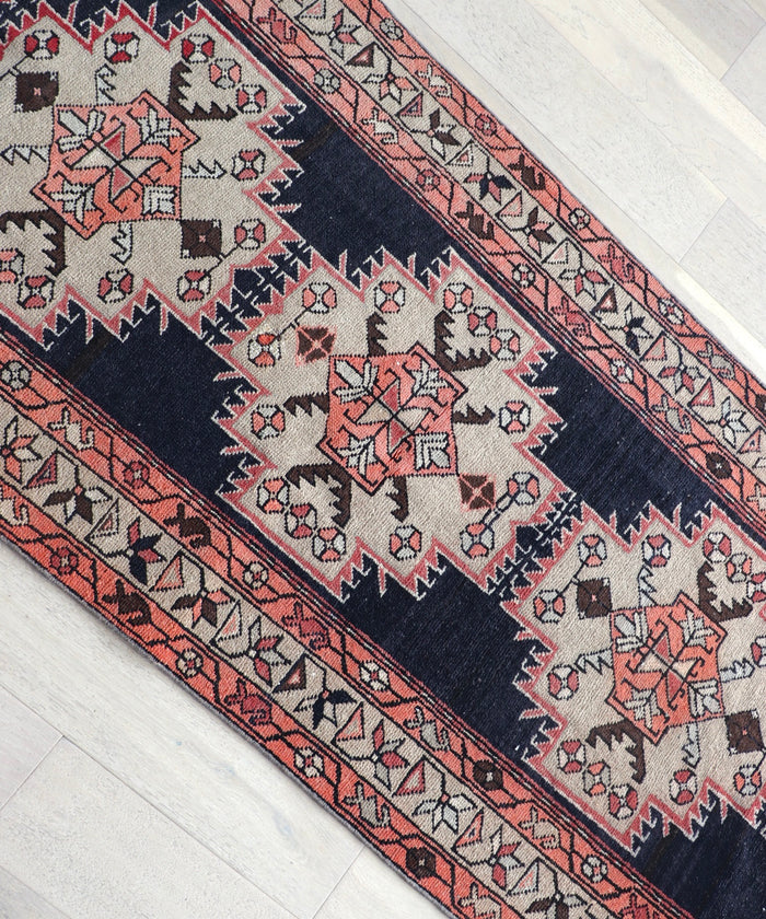 Sylvia 3'4" x 10'1"