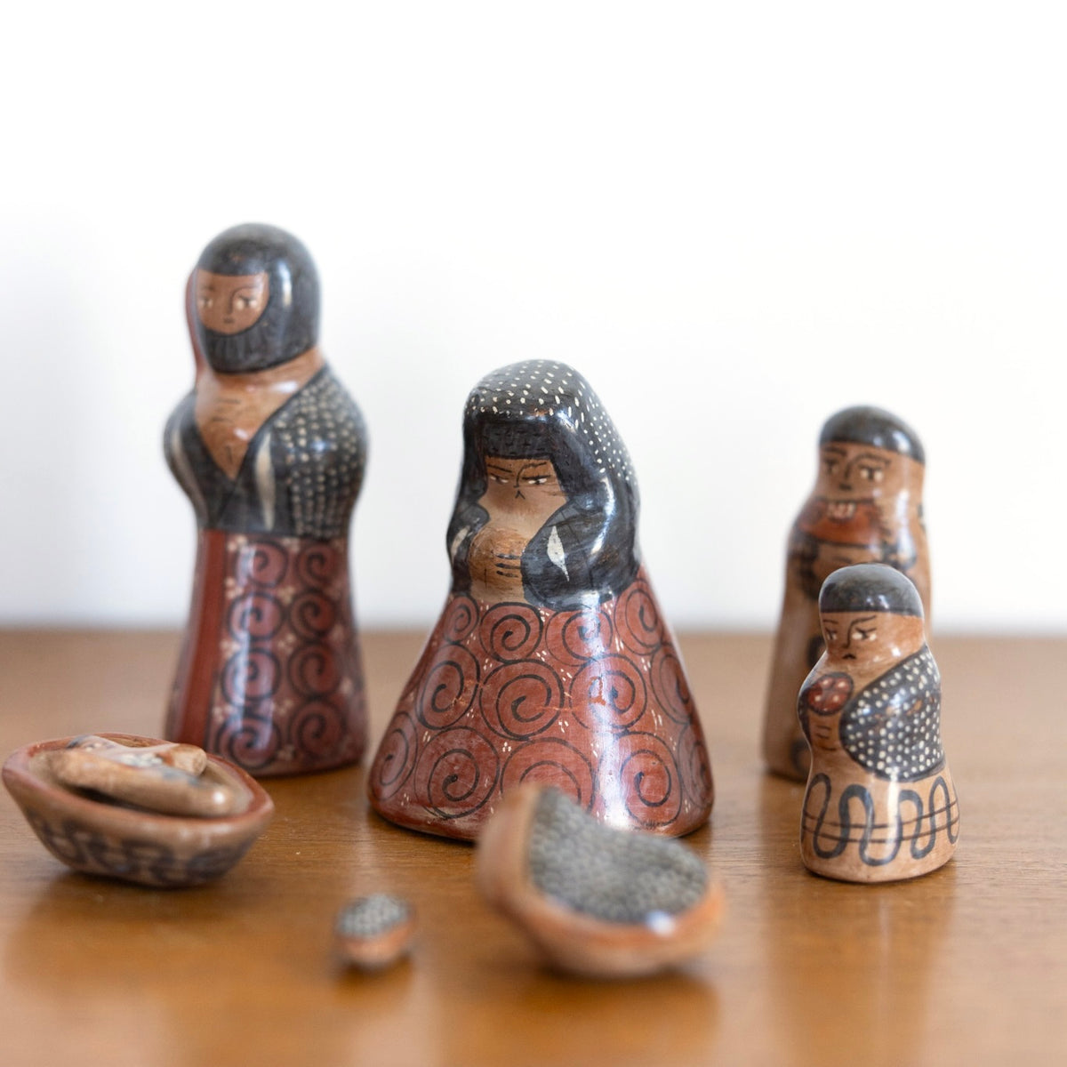 Mexican pottery nativity no. 1