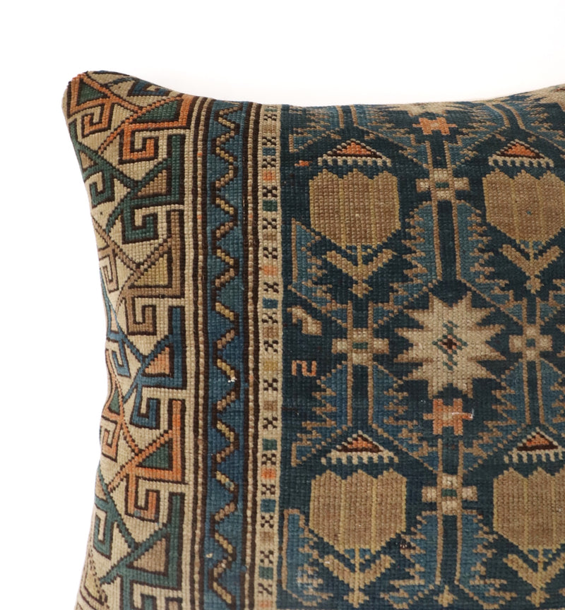 Caucasian pillow no. 402